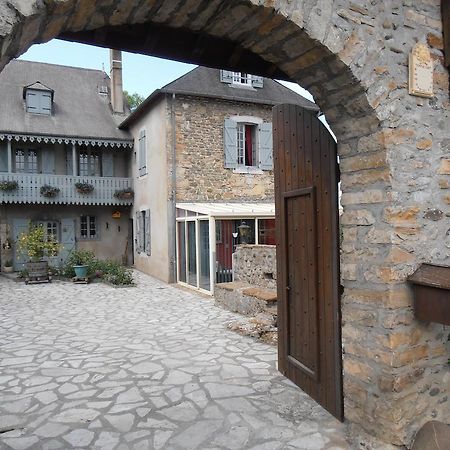 Gite Tuyaret Oloron-Sainte-Marie Exterior photo